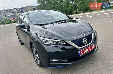 Хетчбек Nissan Leaf 2019 в 