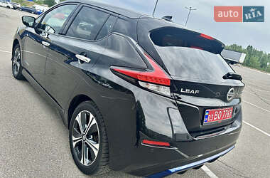 Хетчбек Nissan Leaf 2019 в 