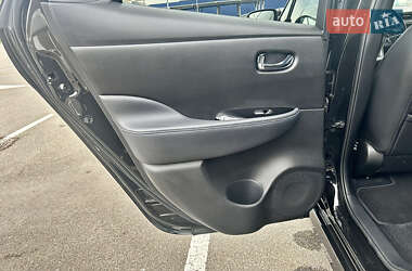 Хетчбек Nissan Leaf 2019 в 