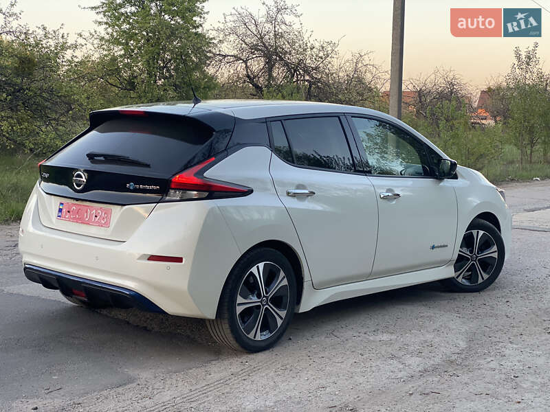Хетчбек Nissan Leaf 2018 в Житомирі