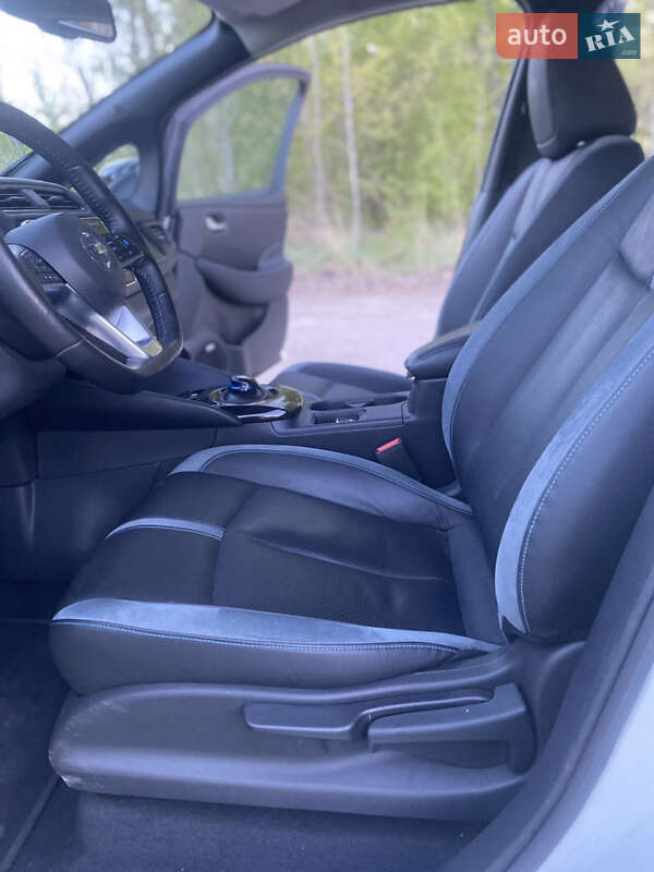 Хетчбек Nissan Leaf 2018 в Житомирі