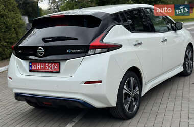 Хэтчбек Nissan Leaf 2020 в 