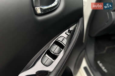 Хэтчбек Nissan Leaf 2020 в 