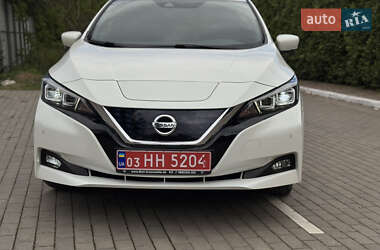 Хэтчбек Nissan Leaf 2020 в 