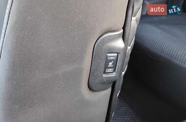 Хэтчбек Nissan Leaf 2014 в 