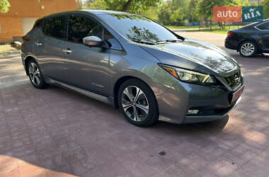 Хэтчбек Nissan Leaf 2018 в Кременчуге