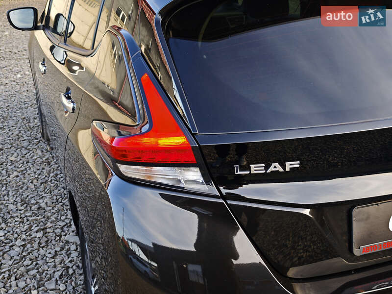 Хетчбек Nissan Leaf 2021 в Луцьку