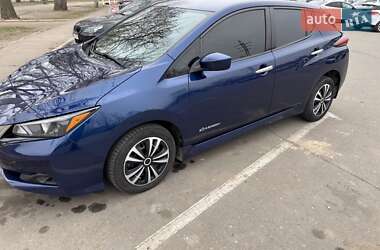 Хэтчбек Nissan Leaf 2018 в Николаеве