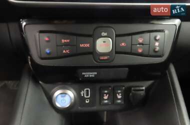 Хетчбек Nissan Leaf 2020 в 