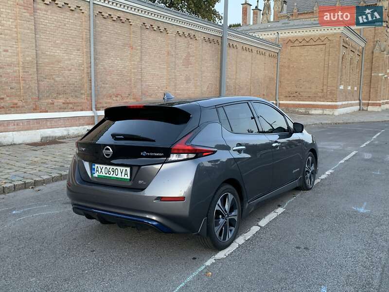 Хетчбек Nissan Leaf 2018 в Івано-Франківську