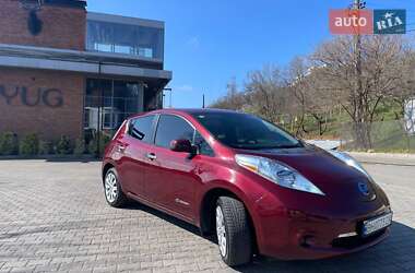 Хэтчбек Nissan Leaf 2017 в Одессе