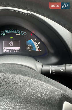 Хетчбек Nissan Leaf 2014 в 