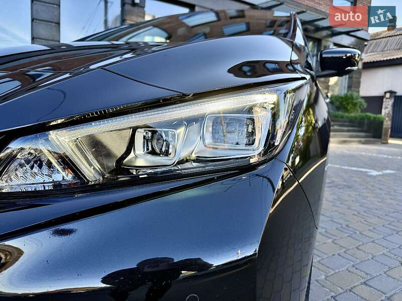 Хетчбек Nissan Leaf 2019 в Києві