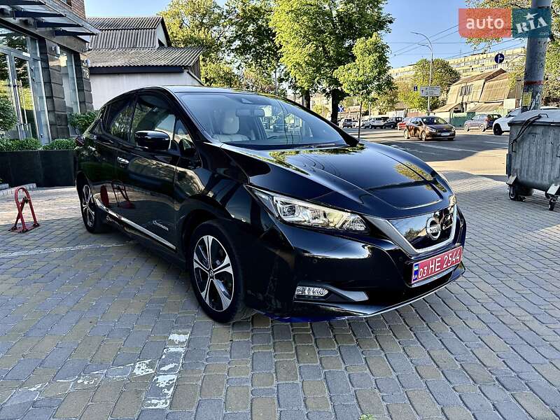 Хетчбек Nissan Leaf 2019 в Києві
