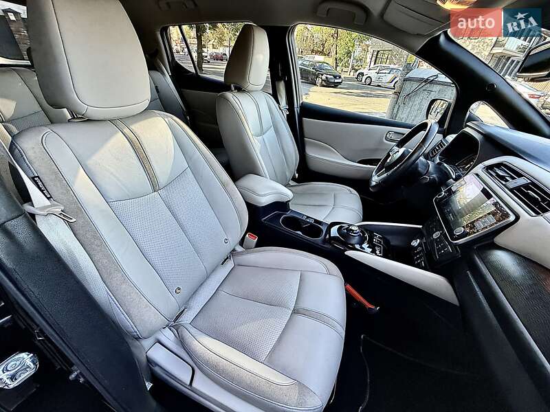Хетчбек Nissan Leaf 2019 в Києві