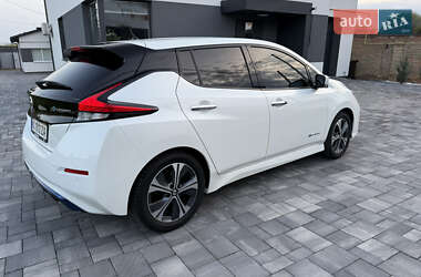 Хетчбек Nissan Leaf 2019 в 