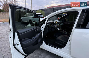 Хетчбек Nissan Leaf 2019 в 