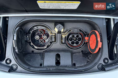 Хетчбек Nissan Leaf 2019 в 