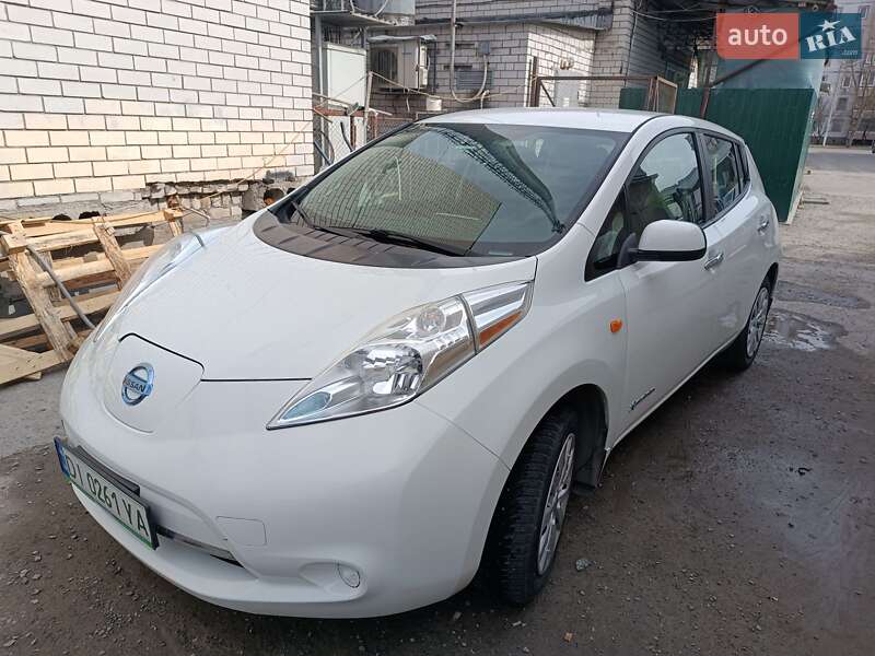 Хетчбек Nissan Leaf 2016 в Кам'янському