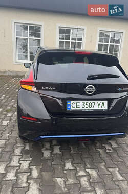 Хэтчбек Nissan Leaf 2019 в 