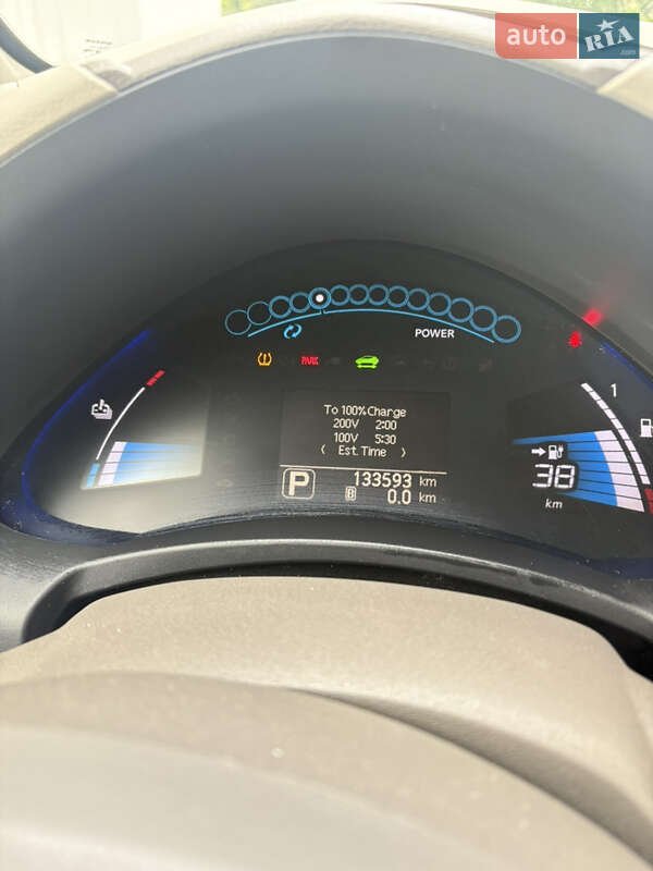 Хетчбек Nissan Leaf 2011 в Львові