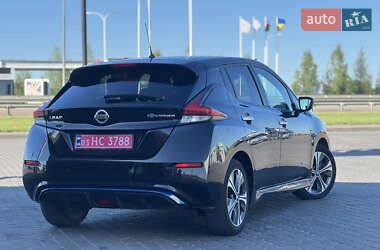 Хетчбек Nissan Leaf 2018 в 