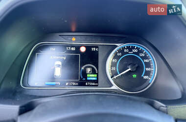 Хетчбек Nissan Leaf 2018 в 