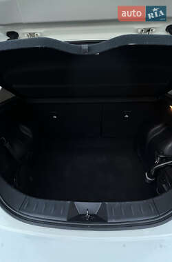 Хетчбек Nissan Leaf 2019 в 