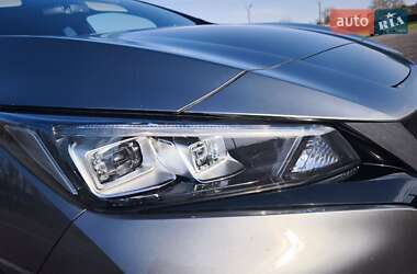 Хетчбек Nissan Leaf 2018 в 