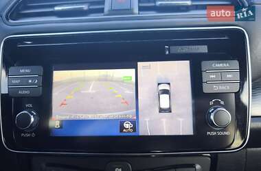 Хетчбек Nissan Leaf 2018 в 