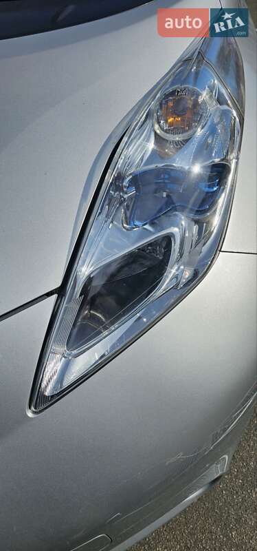 Хетчбек Nissan Leaf 2015 в Одесі