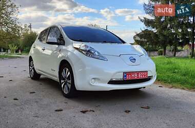Хетчбек Nissan Leaf 2017 в 