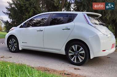 Хетчбек Nissan Leaf 2017 в 