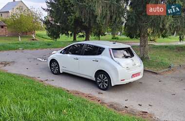 Хетчбек Nissan Leaf 2017 в 