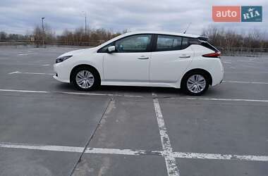 Хетчбек Nissan Leaf 2021 в 