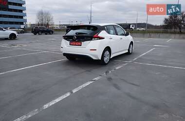 Хетчбек Nissan Leaf 2021 в 