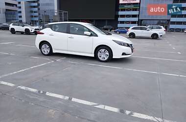Хетчбек Nissan Leaf 2021 в 