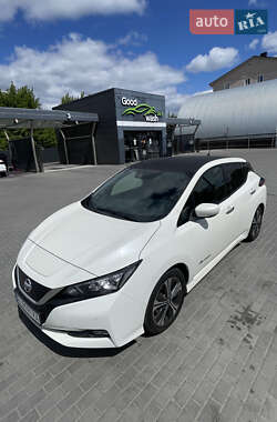 Хетчбек Nissan Leaf 2018 в Києві