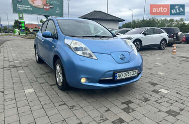 Хетчбек Nissan Leaf 2011 в 