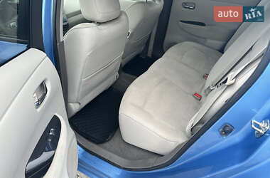 Хетчбек Nissan Leaf 2011 в 