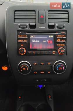 Хетчбек Nissan Leaf 2013 в 
