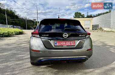 Хетчбек Nissan Leaf 2019 в 