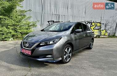 Хетчбек Nissan Leaf 2019 в 