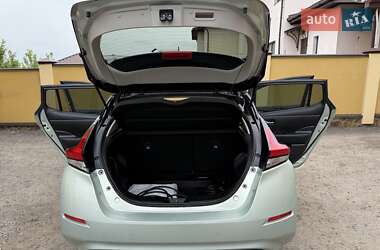 Хетчбек Nissan Leaf 2020 в 