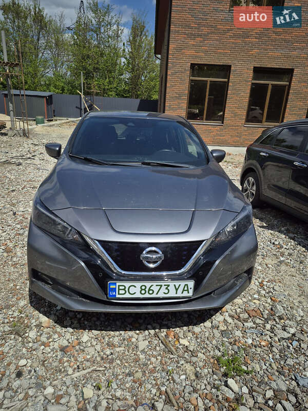 Хетчбек Nissan Leaf 2018 в Львові