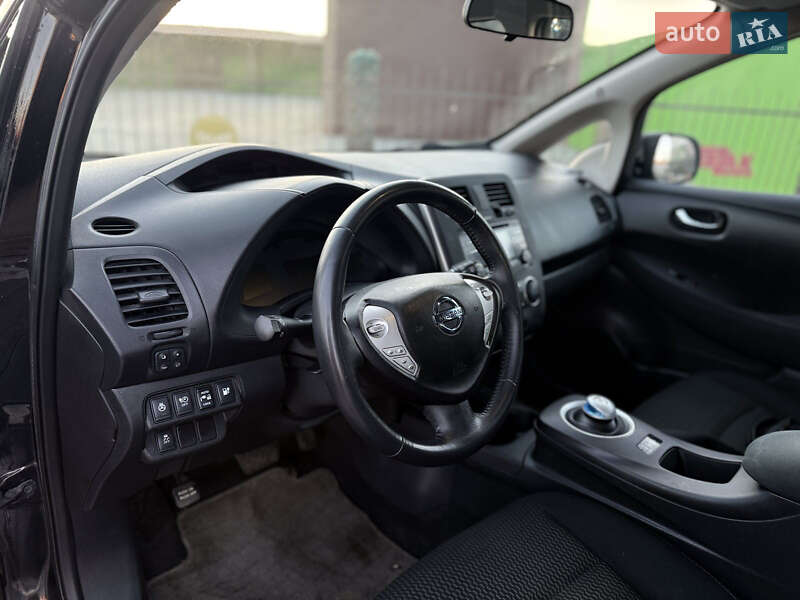 Хэтчбек Nissan Leaf 2014 в Вознесенске
