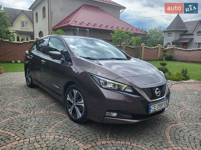 Хетчбек Nissan Leaf 2018 в 