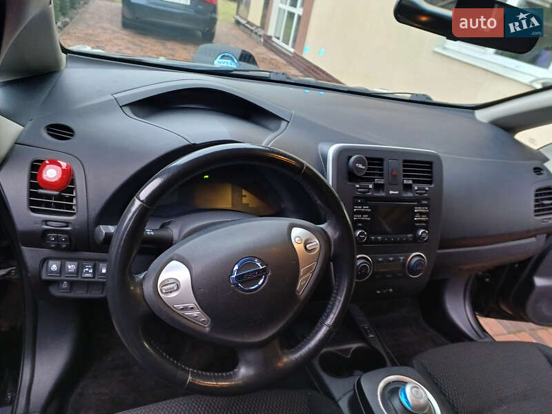 Хетчбек Nissan Leaf 2014 в Києві