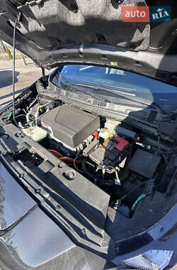 Хетчбек Nissan Leaf 2020 в 