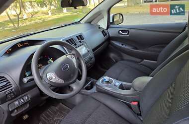 Хэтчбек Nissan Leaf 2016 в 